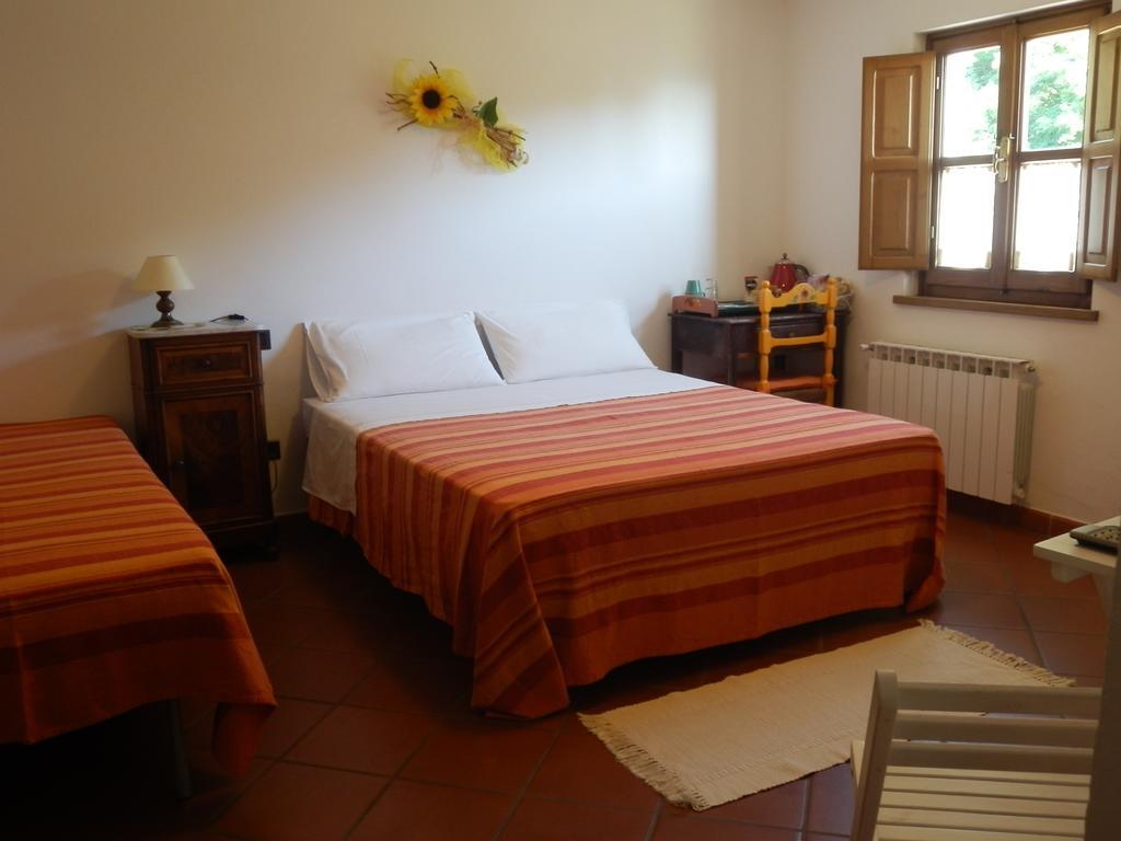 Bed and Breakfast Il Girasole Fosdinovo Pokoj fotografie