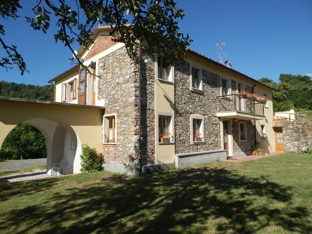Bed and Breakfast Il Girasole Fosdinovo Exteriér fotografie
