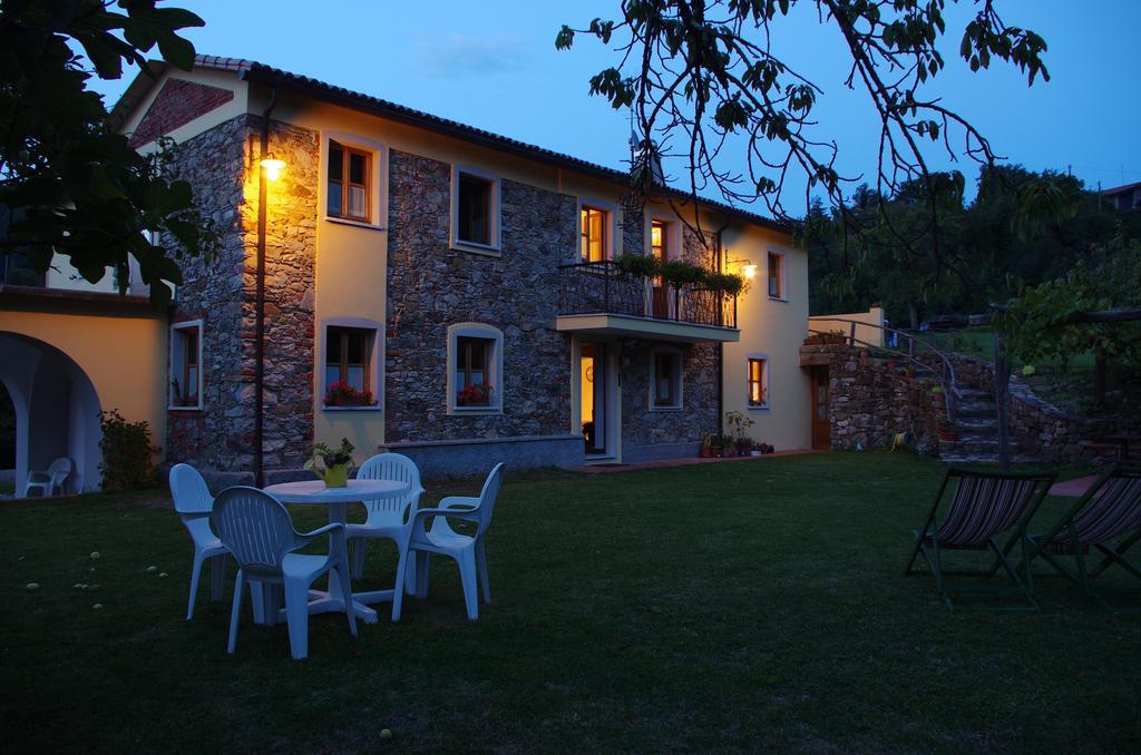 Bed and Breakfast Il Girasole Fosdinovo Exteriér fotografie
