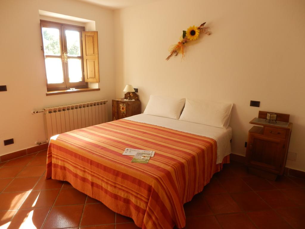 Bed and Breakfast Il Girasole Fosdinovo Pokoj fotografie